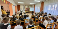Информ-досье "Без званий и наград: животные на войне" - ЦБС Вольского района