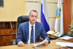 С Днем Государственного флага Российской Федерации поздравляет губернатор Р. Бусаргин