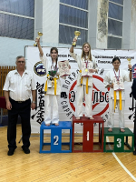 Вольские каратисты успешно выступили на соревнованиях в Энгельсе